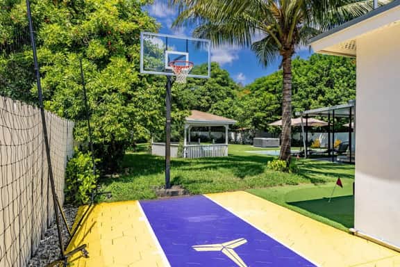 CASA BELLA|5BR|Basketball+Pool+Hot tub+BBQ+Golf - Image 3