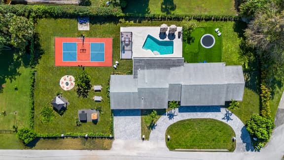 Villa Tation - Image 1