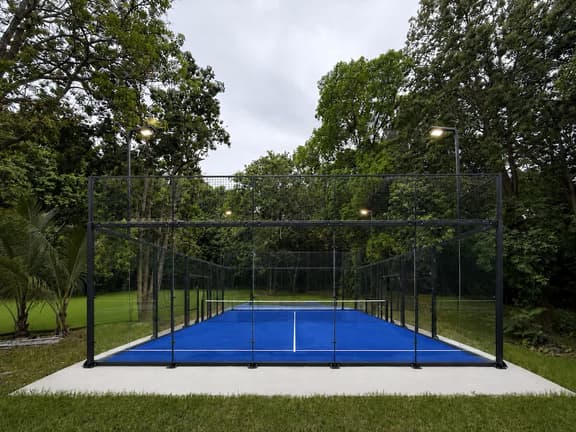 Pond Estate / Padel & Golf Haven - Image 1